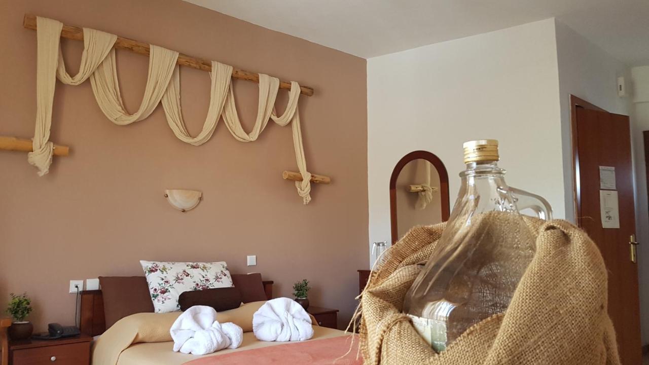 Hotel Metoxi Spilia  Exterior photo